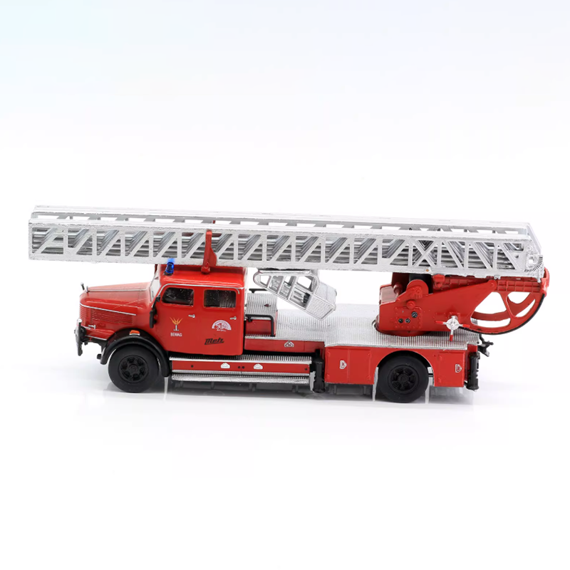 Fire Escape Ladder - Diecast 1:72 Scale Metz DL 52